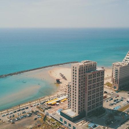 מגדל אלמוג חיפה - דירות "בלו ביץ'" על הים Exterior photo